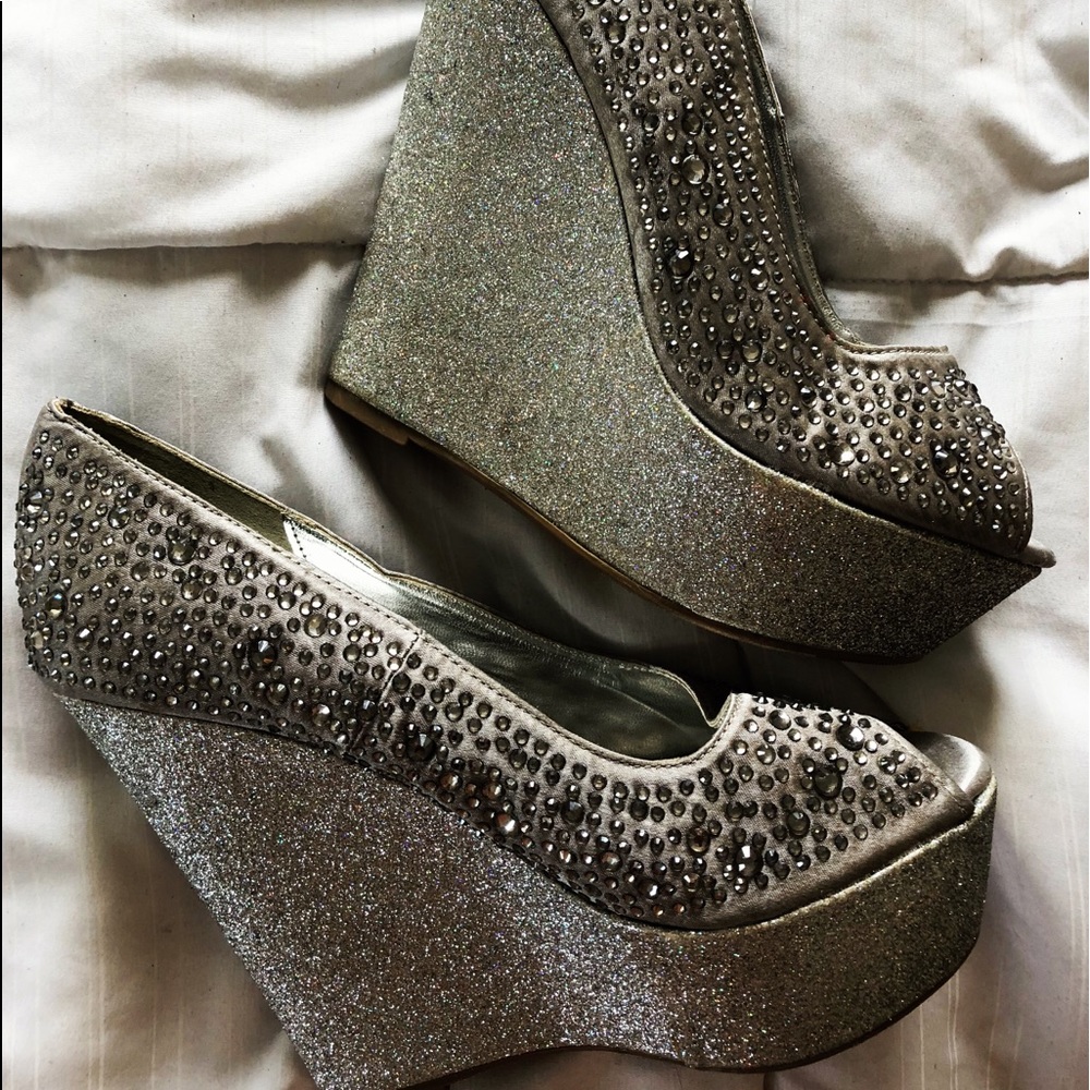 Silver platform glitter studded heels